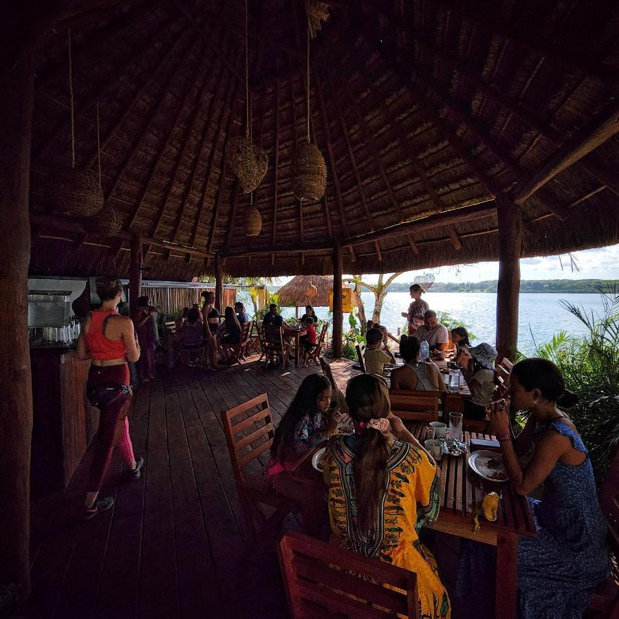 Cabanas Xul-Ha Hotell Exteriör bild